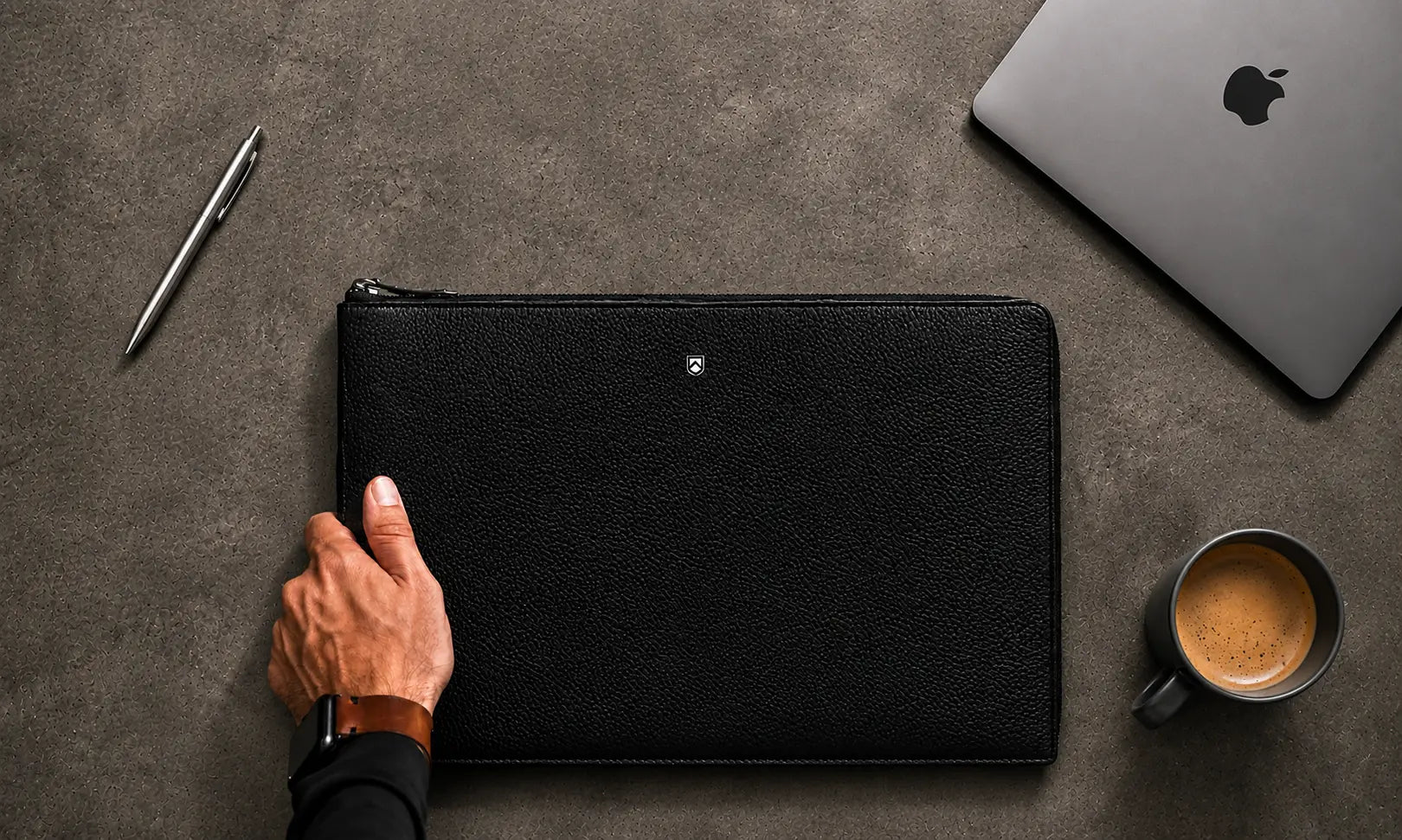 LEATHER LAPTOP SLEEVE