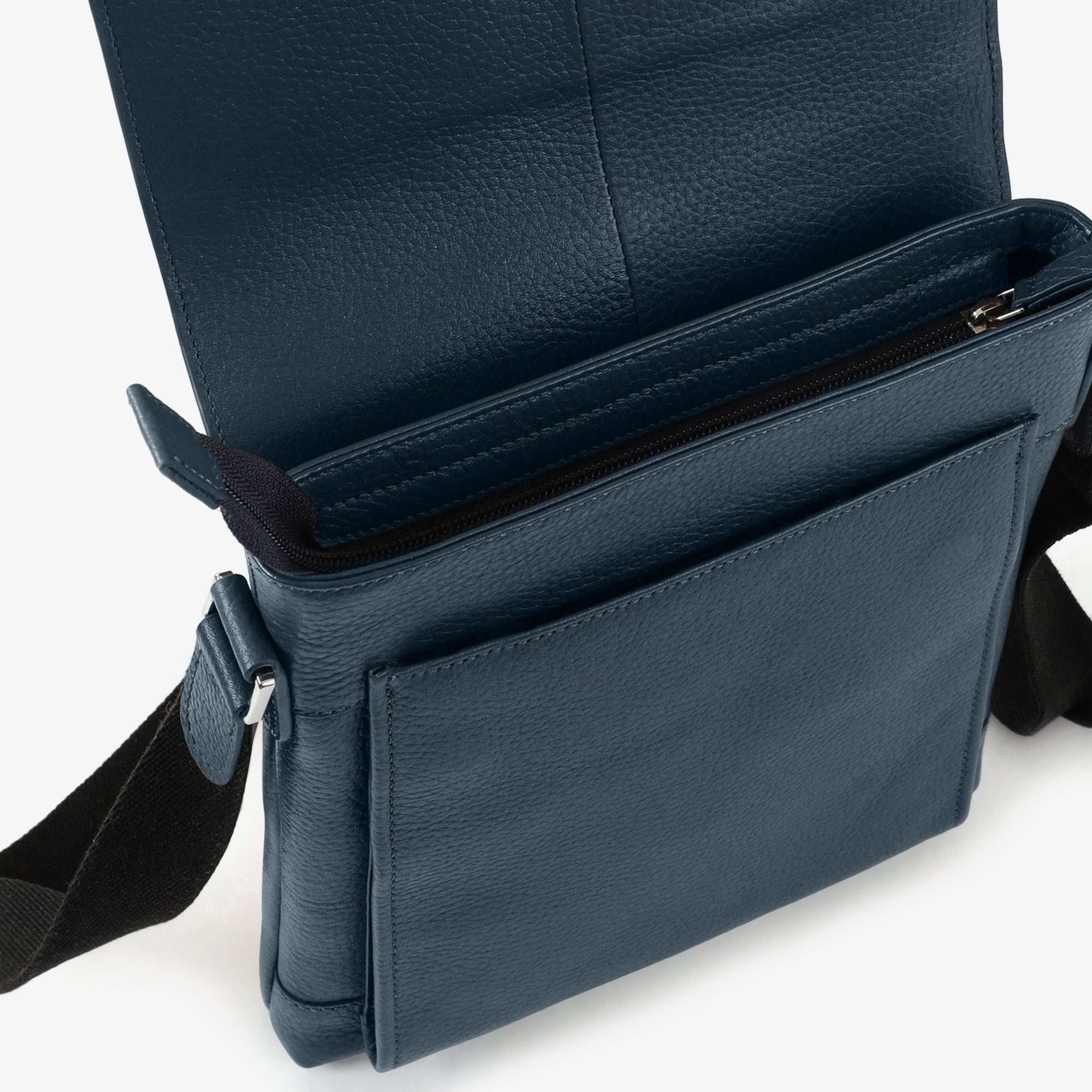 #color_navy blue